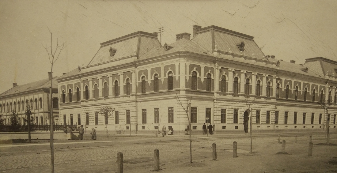 Stredná priemyselná škola strojnícka v Košiciach na dobovej fotografii