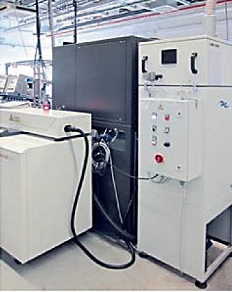 Obr 7 Zabudovaný odsávací systém pri laserovom zváraní prachových častíc
