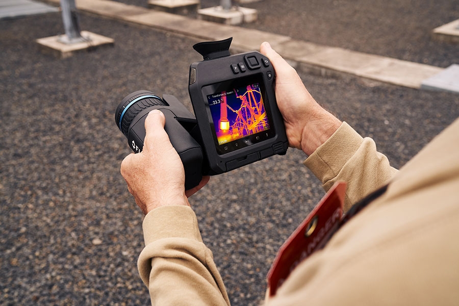 Přenosná termokamera v terénu FLIR T865
