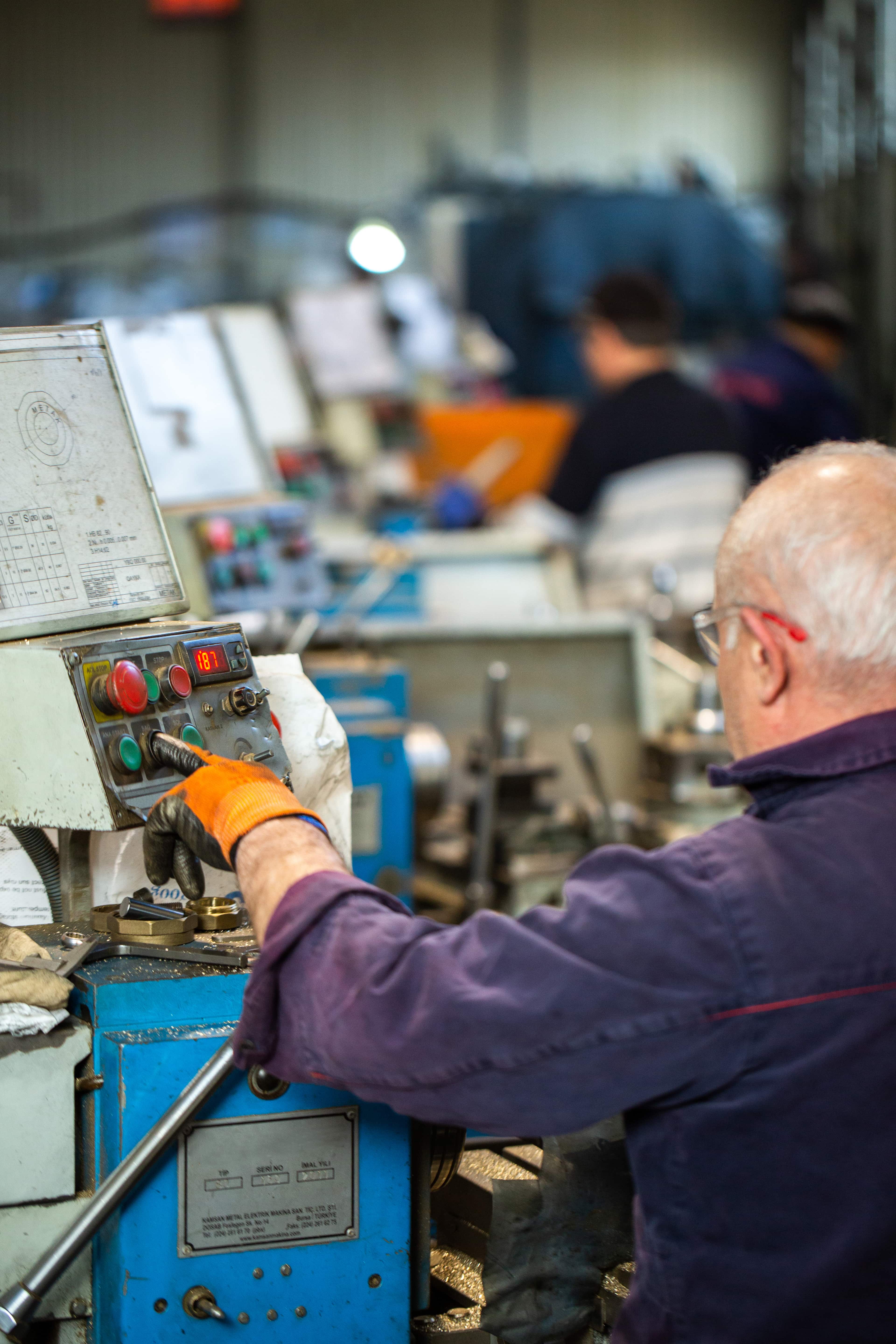 engineer while using device min
