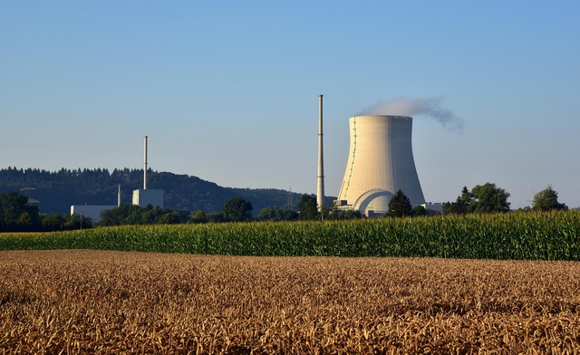 nuclear power plant 3545244 1920