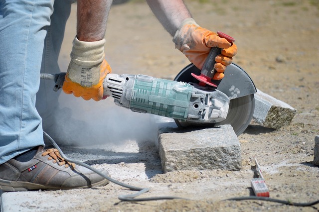 cutting granite stones 8028375 1920