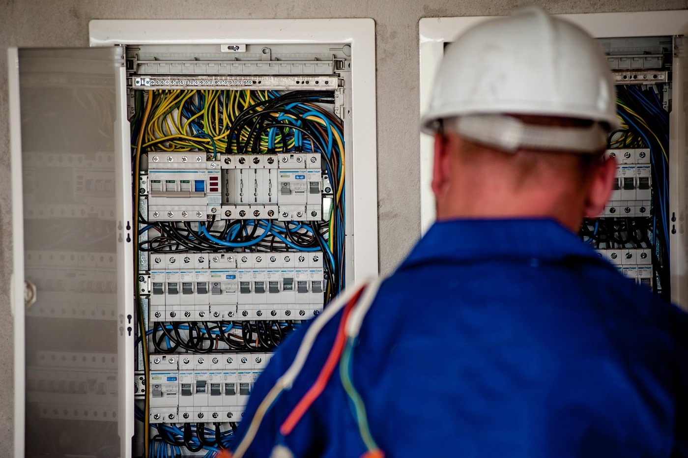 electrician 2755682 1920