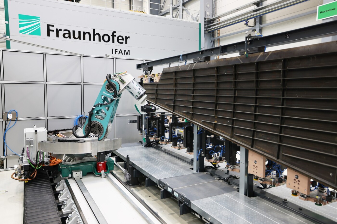 Novo vyvinutá flexibilná kinematika frézovania. Zdroj Fraunhofer IFAM