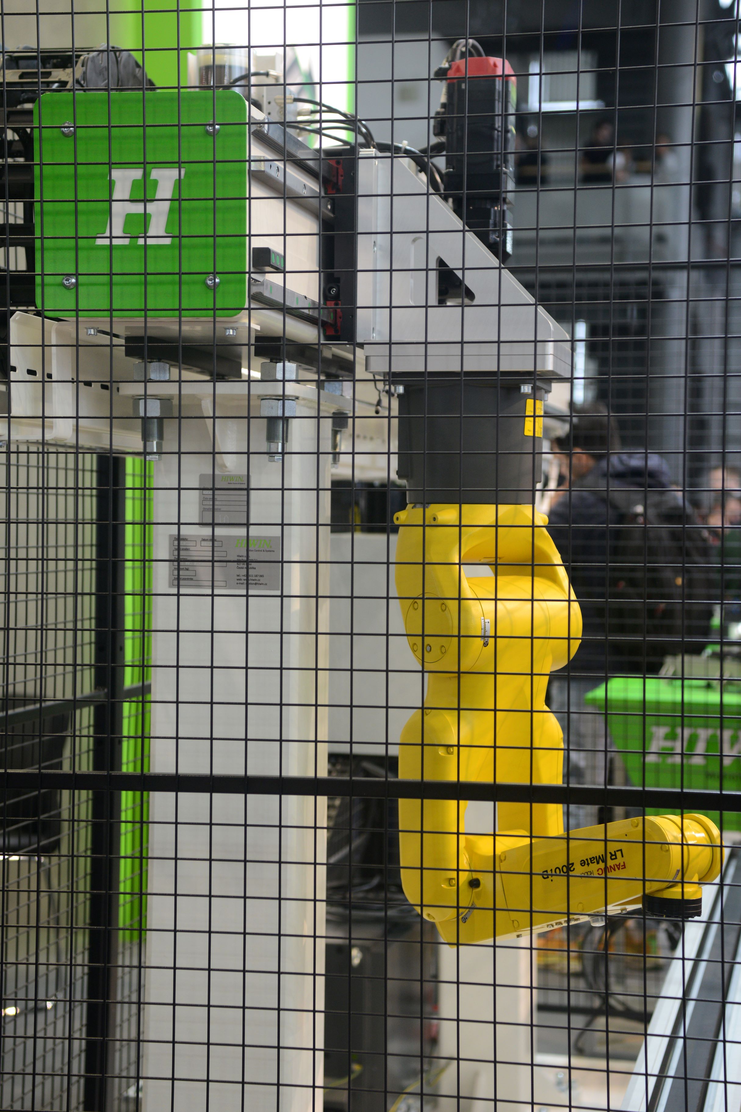 pojezdová dráha HIWIN LT T s robotem Fanuc LR Mate 200iD