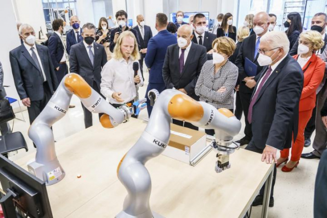 ČVUT robotizácia prezident