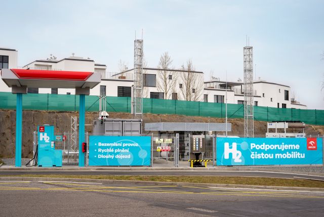 OrlenUnipetrol vodikova stanice Praha Barrandov 08 v
